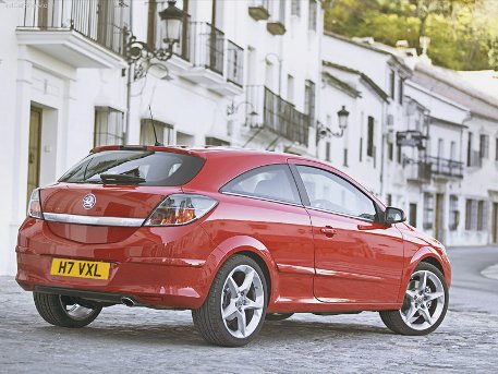 Astra Sports Hatch 102